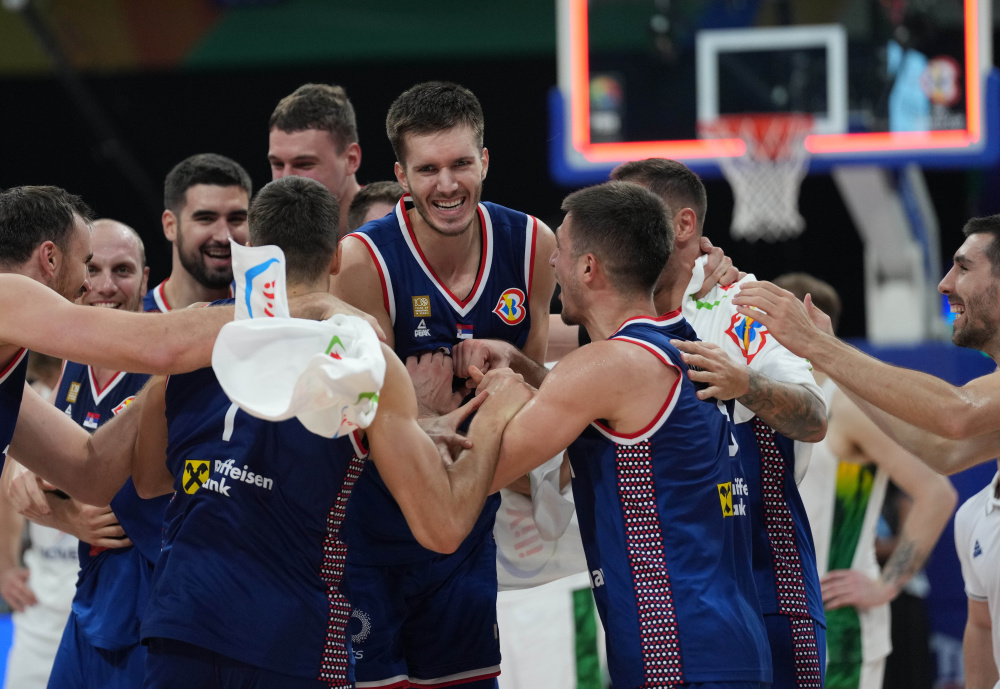 关于浓眉哥关键节点战术调整，塞尔维亚队带队取胜！的信息