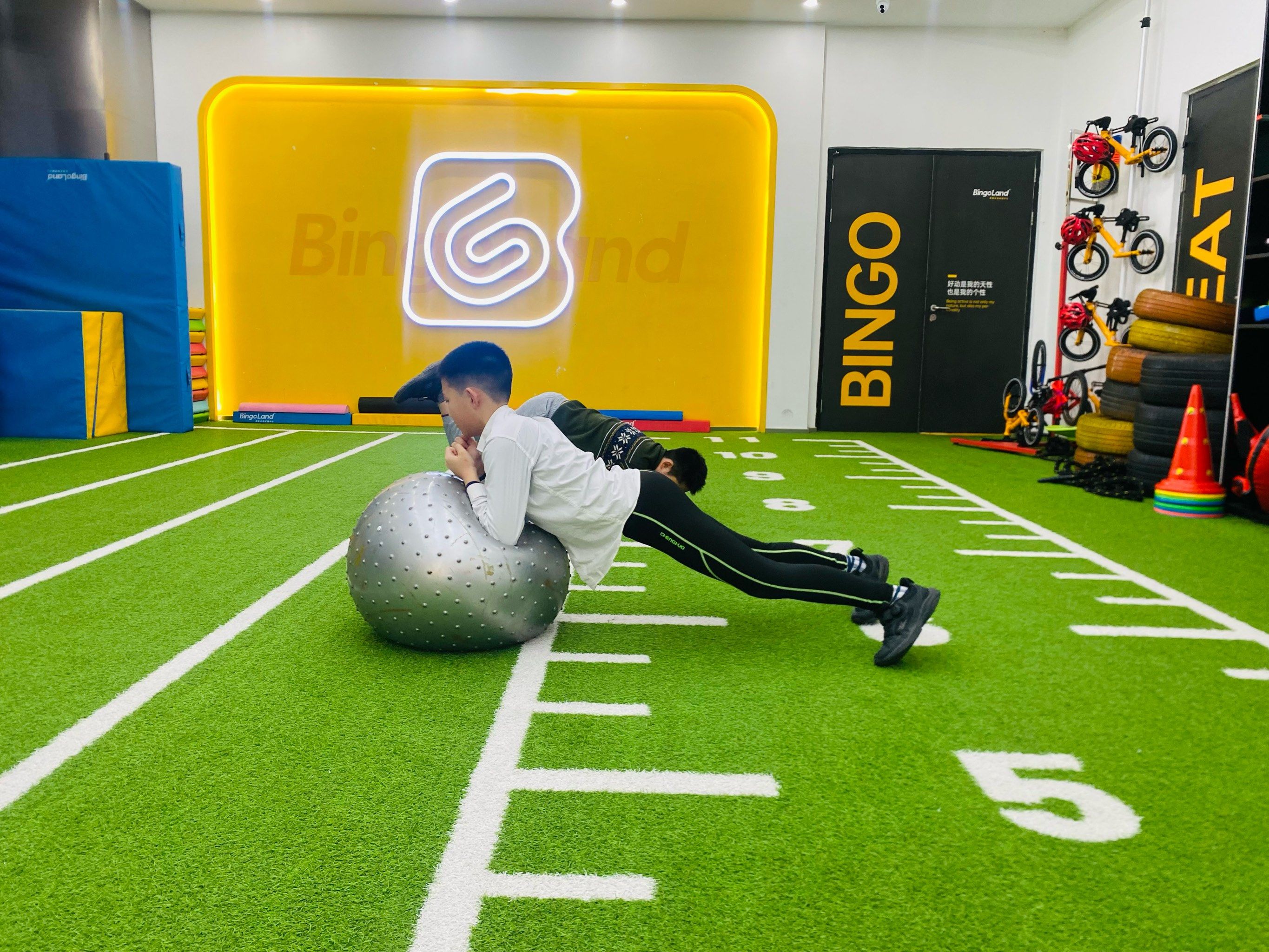 冲刺阶段体能课后，迈阿密热火队长鼓劲备战意大利杯，信心回归，年轻球员得到机会的简单介绍